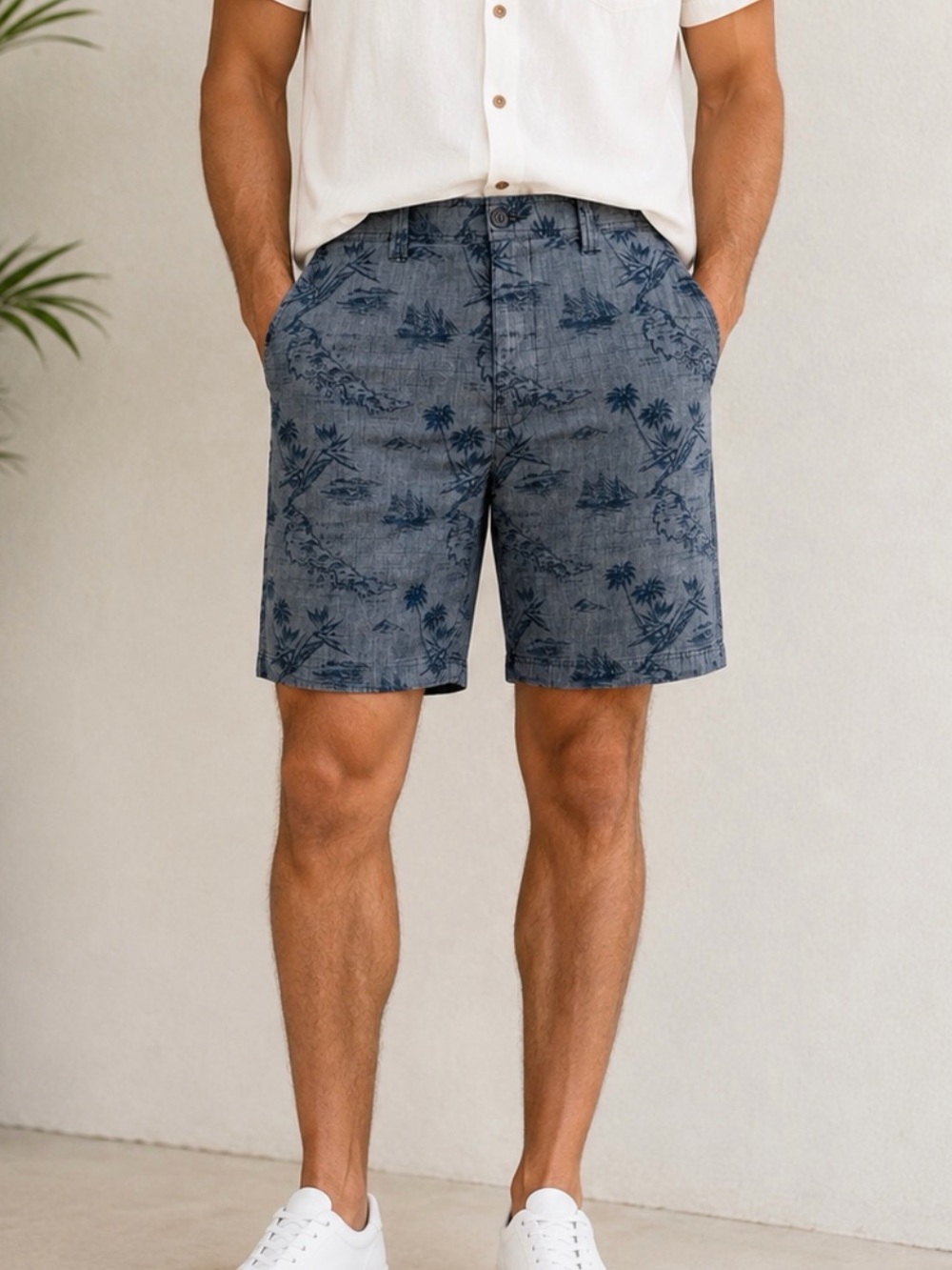 St. John Bay Men's Navy Blue Tropical Print Shorts comfort stretch Size 42 map